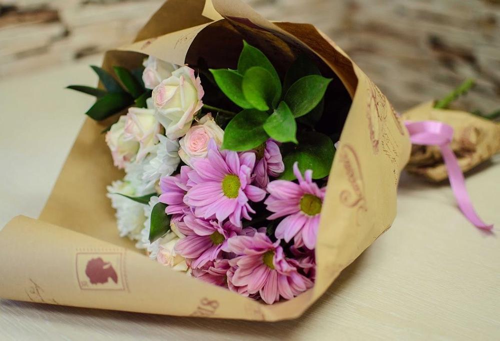 Букет цветов из: Розы и Хризантемы в Приморский