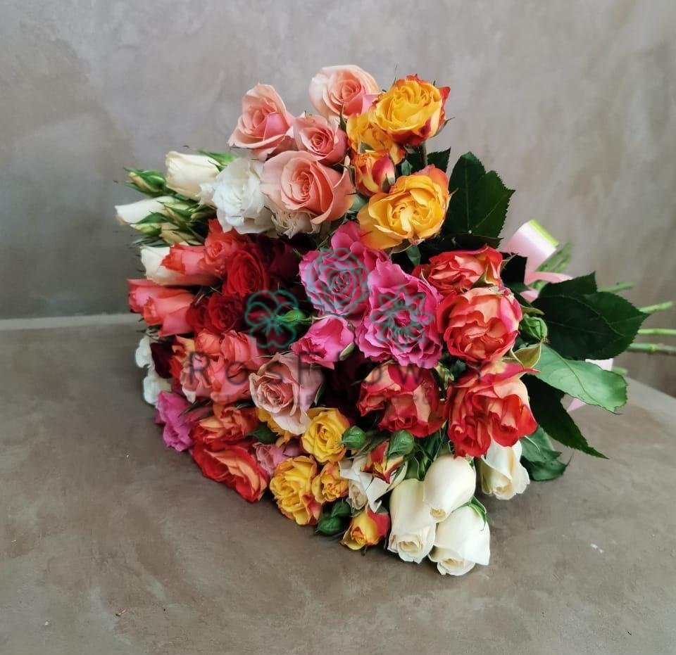 Букет цветов из: Розы в Приморский