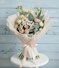 Букет цветов из:  Розы и Лизиантусы в Приморский
