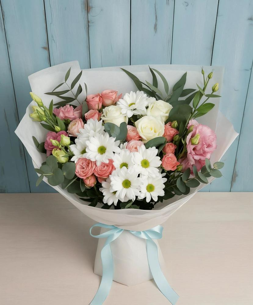 Букет цветов из: Розы, Лизиантусы и Хризантемы в Приморский