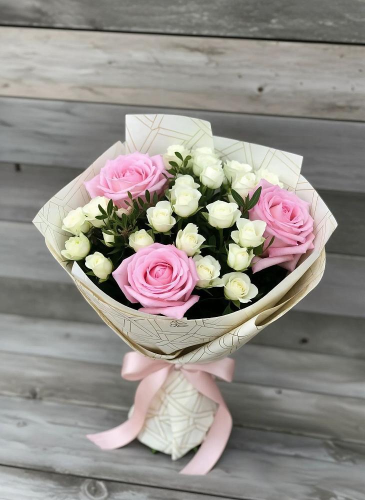 Букет цветов из: Розы в Приморский
