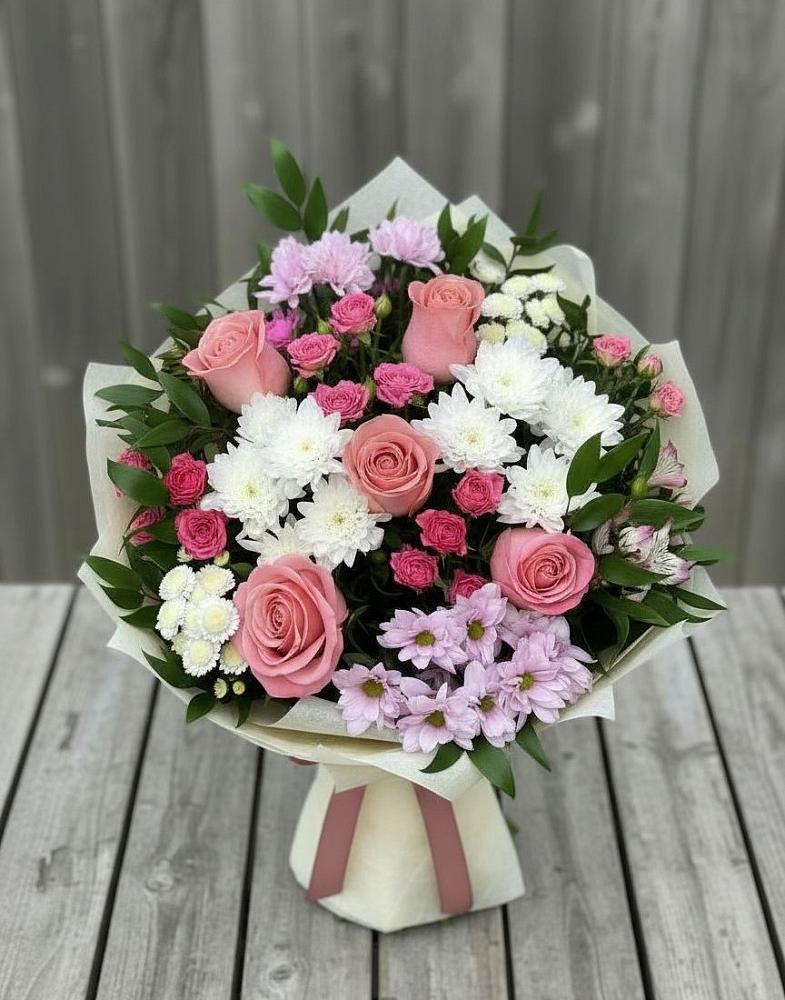 Букет цветов из: Альстромерии, Гвоздики, Розы и Хризантемы в Приморский