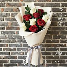 Букет цветов из:  Розы в Приморский