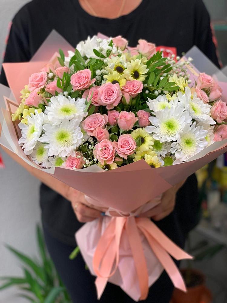 Букет цветов из: Розы и Хризантемы в Приморский