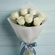Букет 7 Белых роз Эдлесс Лав в Приморский