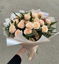 Букет Кремовые розы Латте в Приморский