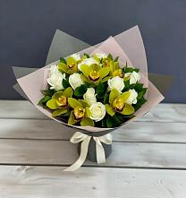 Букет цветов из:  Орхидеи и Розы в Приморский