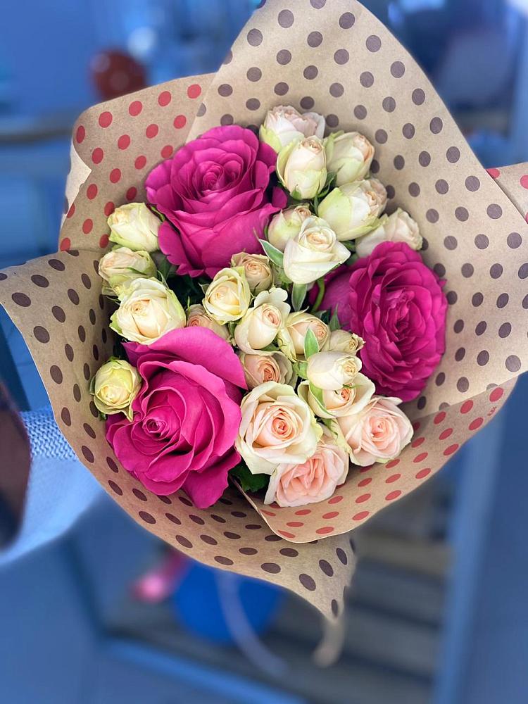 Букет цветов из: Розы в Приморский