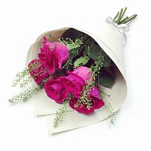 Букет цветов из:  Розы в Приморский