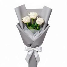 Букет 3 белые розы #REPLACE_PRED# Приморский