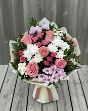 Букет цветов из:  Альстромерии, Гвоздики, Розы и Хризантемы в Приморский