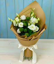 Букет цветов из:  Хризантемы и Лизиантусы #REPLACE_PRED# Приморский