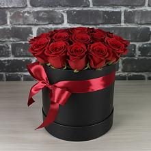 Цветочная композиция из Розы в шляпной коробке в Приморский