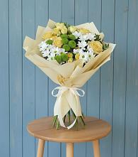 Букет цветов из:  Хризантемы и Розы в Приморский