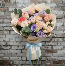 Букет цветов из:  Розы, Лизиантусы и Гвоздики в Приморский